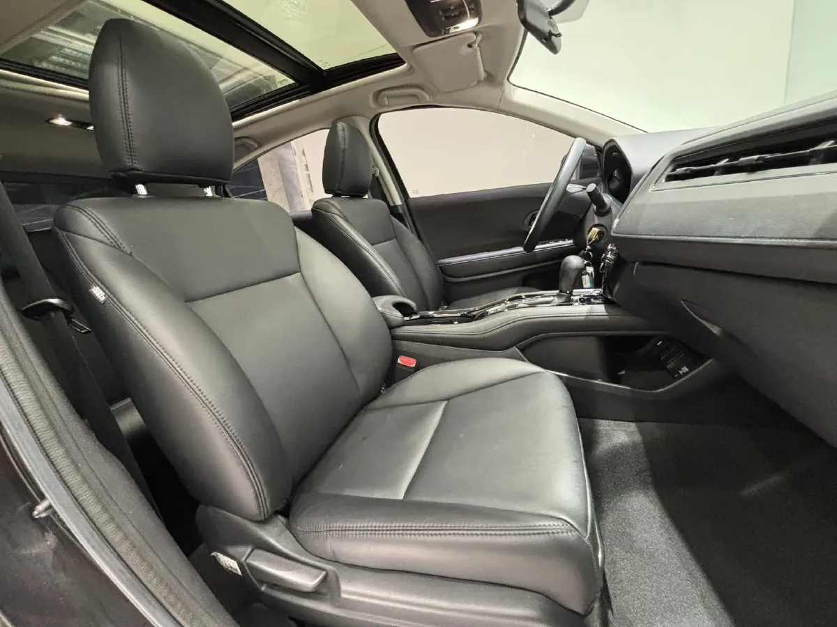 2022 Honda Vezel 1.5L 131HP L4 CVT,autocango,china used car exporter,china ev exporter,chinese used car exporter,chinese used ev exporter