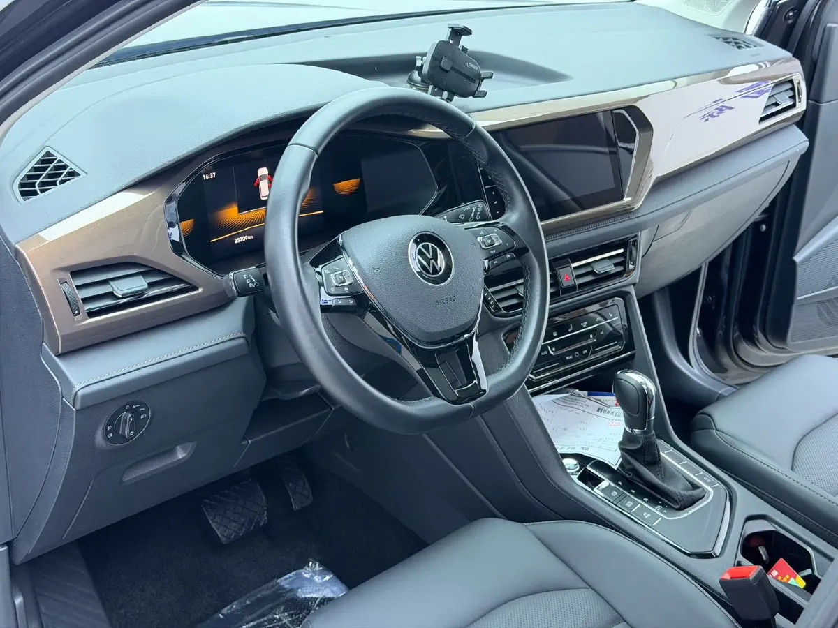 2022 Volkswagen Tharu 1.4T 150HP L4 7DCT,autocango,china used car exporter,china ev exporter,chinese used car exporter,chinese used ev exporter
