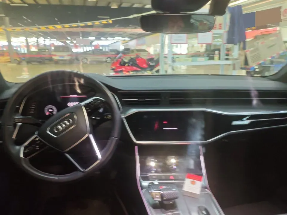 2022 Audi A6L 2.0T 190HP L4 7DCT,autocango,china used car exporter,china ev exporter,chinese used car exporter,chinese used ev exporter