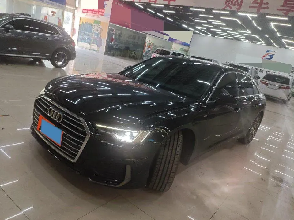 2022 Audi A6L 2.0T 190HP L4 7DCT,autocango,china used car exporter,china ev exporter,chinese used car exporter,chinese used ev exporter