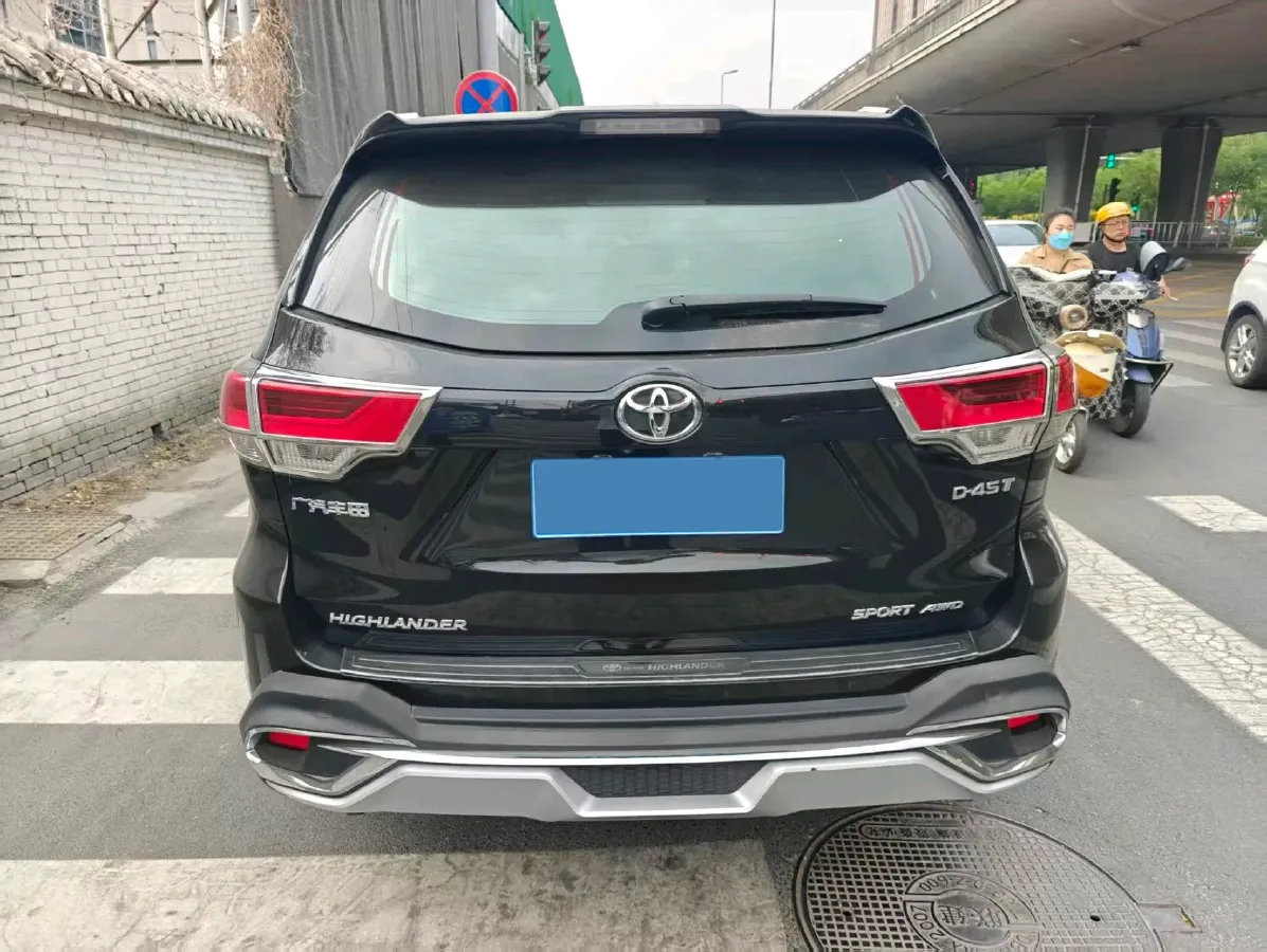 2021 Toyota Highlander 2.0T 220HP L4 6AT,autocango,china used car exporter,china ev exporter,chinese used car exporter,chinese used ev exporter