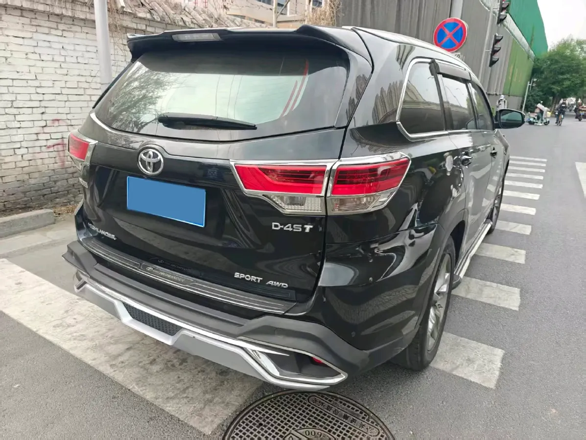 2021 Toyota Highlander 2.0T 220HP L4 6AT,autocango,china used car exporter,china ev exporter,chinese used car exporter,chinese used ev exporter