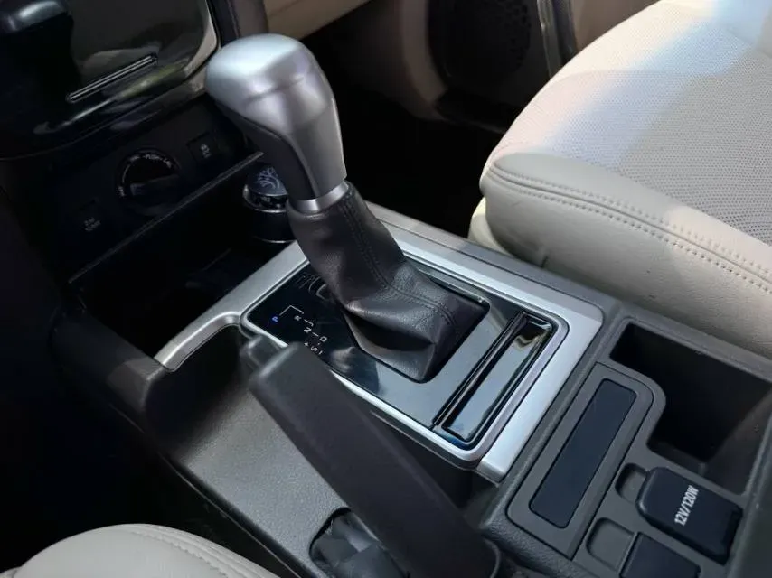 2019 Toyota Land Cruiser Prado 3.5L 280HP V6 6AT,autocango,china used car exporter,china ev exporter,chinese used car exporter,chinese used ev exporter
