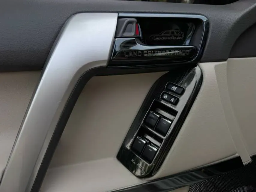2019 Toyota Land Cruiser Prado 3.5L 280HP V6 6AT,autocango,china used car exporter,china ev exporter,chinese used car exporter,chinese used ev exporter
