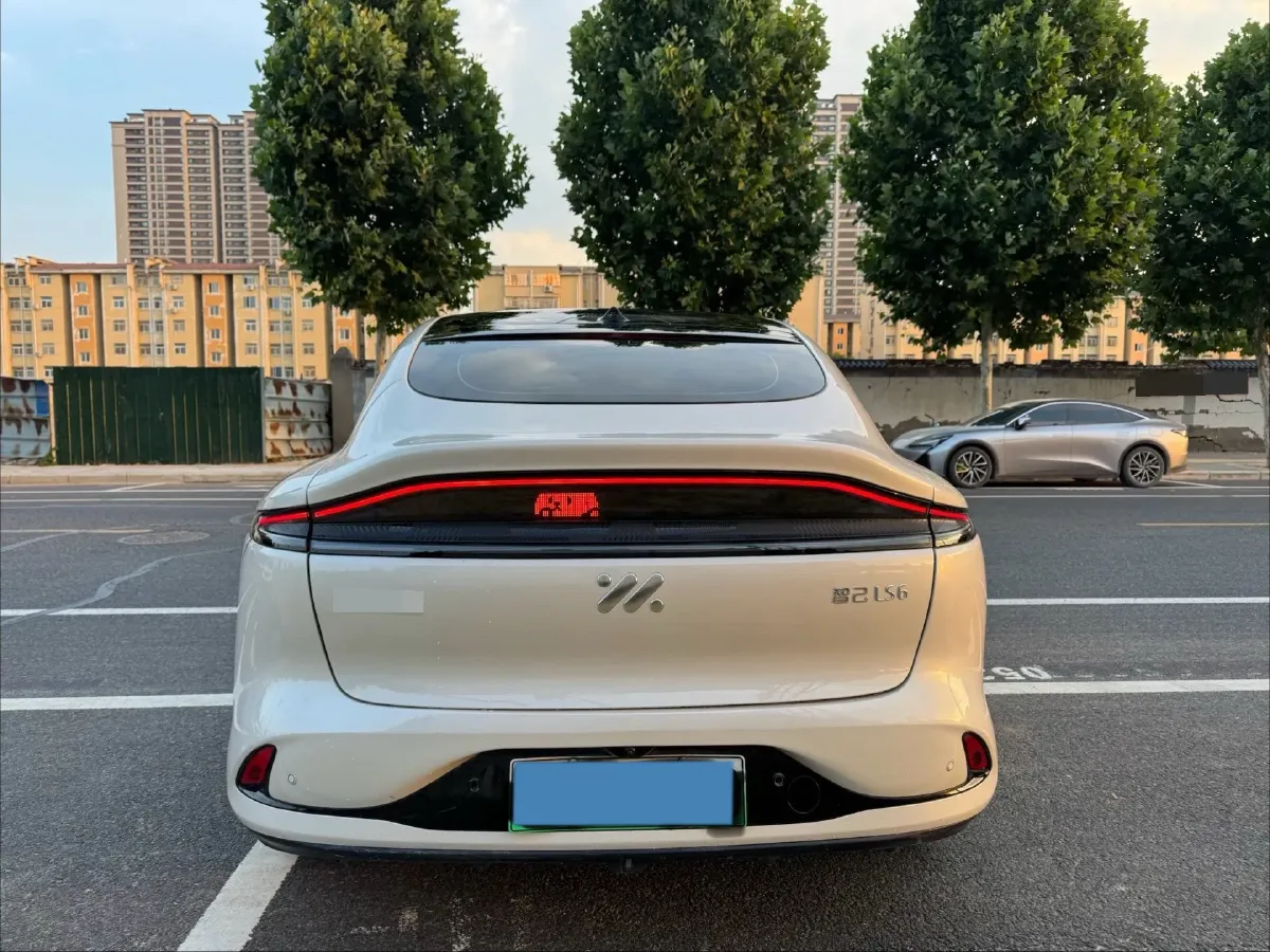 2025 IM LS6 BEV 83KWH,autocango,china used car exporter,china ev exporter,chinese used car exporter,chinese used ev exporter