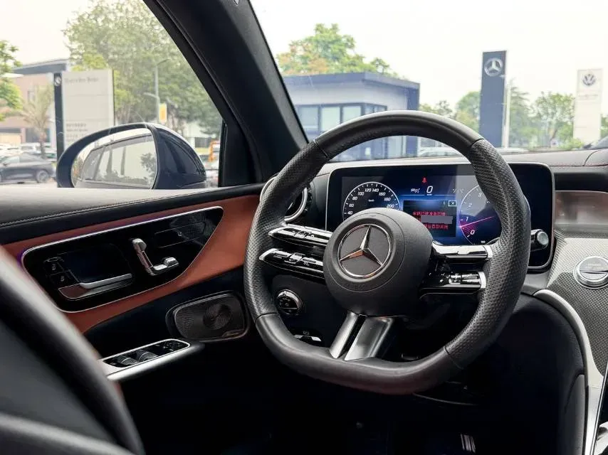 2024 Mercedes-Benz GLC Coupe 2.0T 204HP L4 9AT,autocango,china used car exporter,china ev exporter,chinese used car exporter,chinese used ev exporter