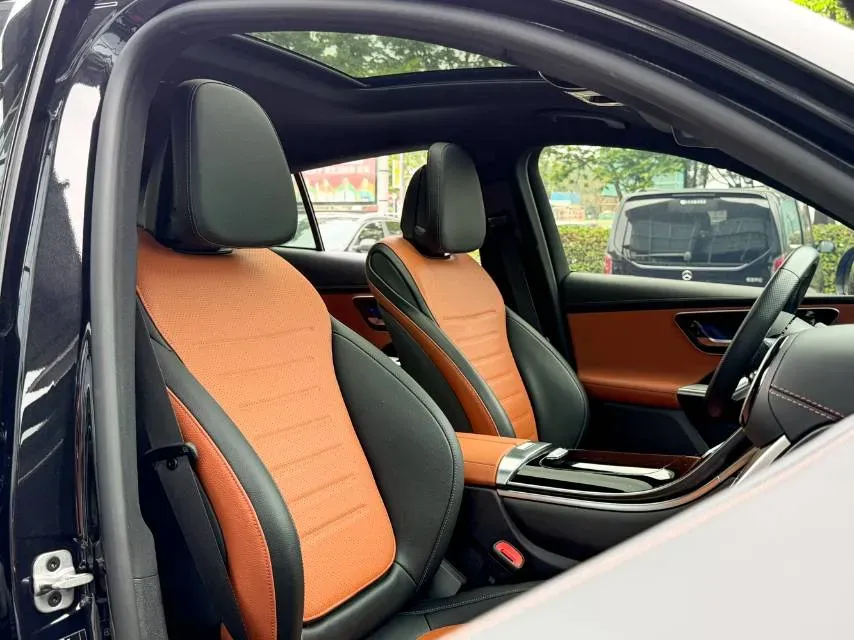 2024 Mercedes-Benz GLC Coupe 2.0T 204HP L4 9AT,autocango,china used car exporter,china ev exporter,chinese used car exporter,chinese used ev exporter