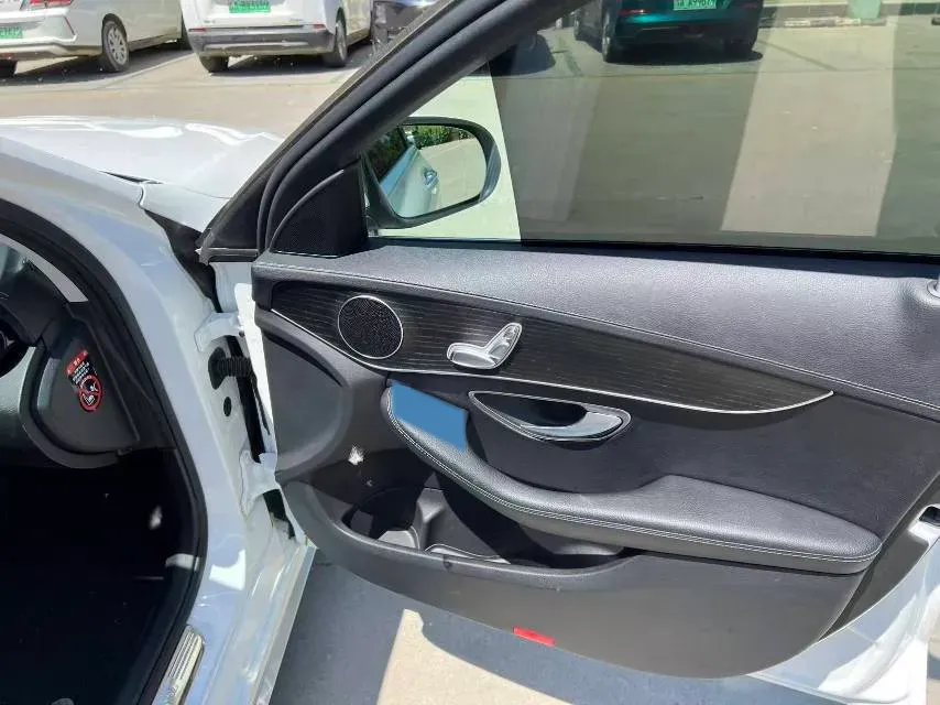 2021 Mercedes-Benz C Class 1.5T 156HP L4 9AT,autocango,china used car exporter,china ev exporter,chinese used car exporter,chinese used ev exporter