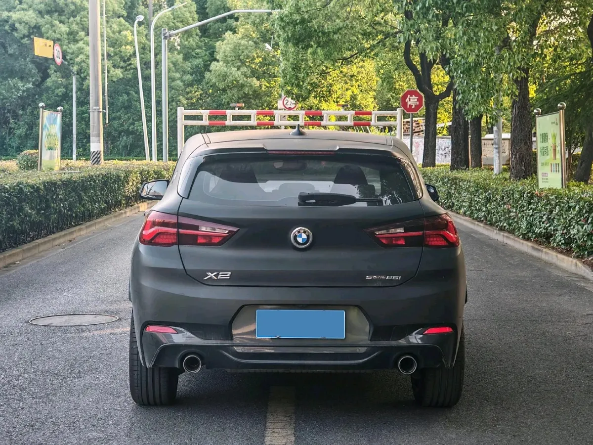 2021 BMW X2 2.0T 192HP L4 7DCT,autocango,china used car exporter,china ev exporter,chinese used car exporter,chinese used ev exporter
