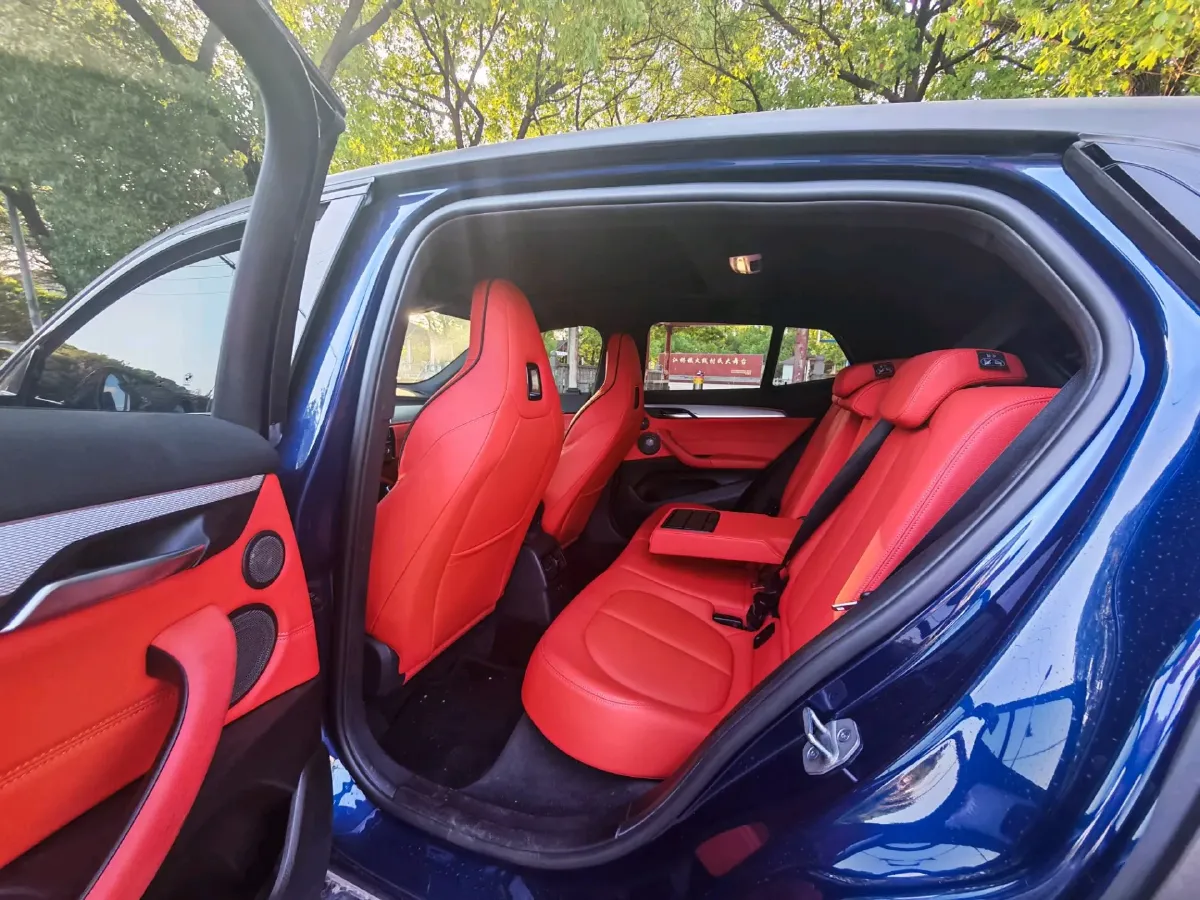 2021 BMW X2 2.0T 192HP L4 7DCT,autocango,china used car exporter,china ev exporter,chinese used car exporter,chinese used ev exporter