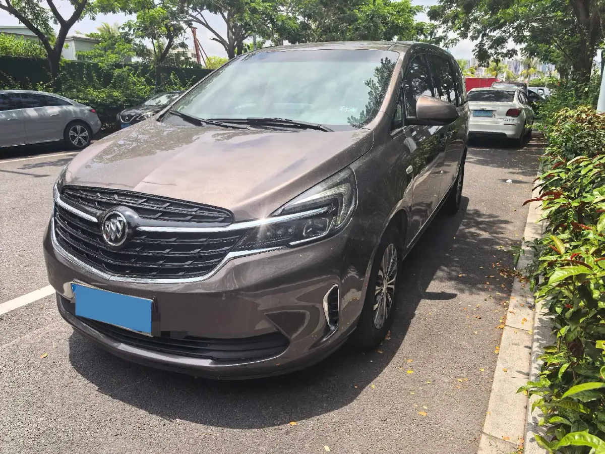 2022 Buick GL8 2.0T 237HP L4 9AT,autocango,china used car exporter,china ev exporter,chinese used car exporter,chinese used ev exporter