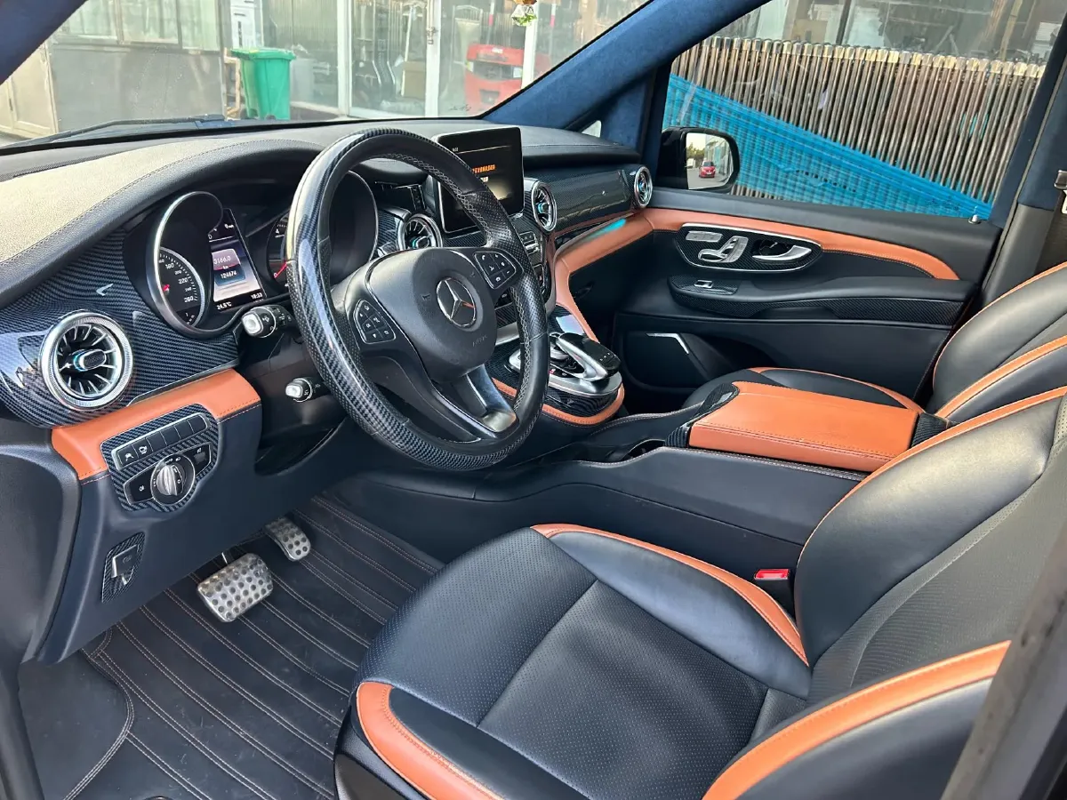 2018 Mercedes-Benz V Class 2.0T 211HP L4 7AT,autocango,china used car exporter,china ev exporter,chinese used car exporter,chinese used ev exporter