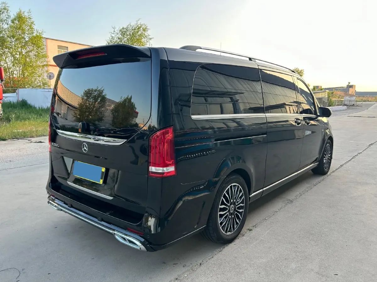 2018 Mercedes-Benz V Class 2.0T 211HP L4 7AT,autocango,china used car exporter,china ev exporter,chinese used car exporter,chinese used ev exporter