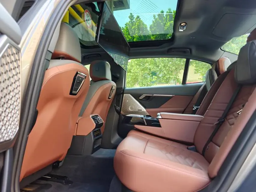2024 BMW i5 BEV 79.05KWH,autocango,china used car exporter,china ev exporter,chinese used car exporter,chinese used ev exporter