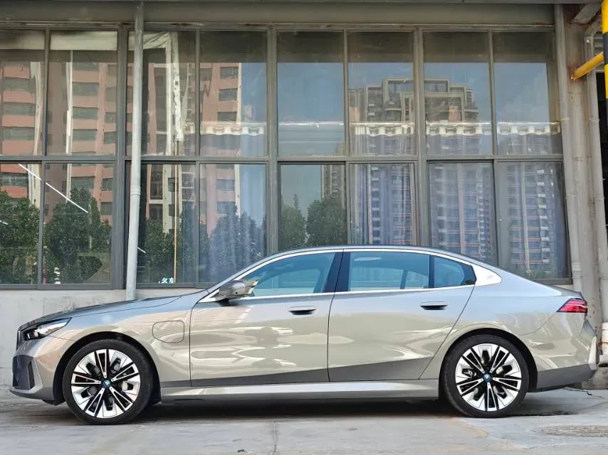 2024 BMW i5 BEV 79.05KWH,autocango,china used car exporter,china ev exporter,chinese used car exporter,chinese used ev exporter