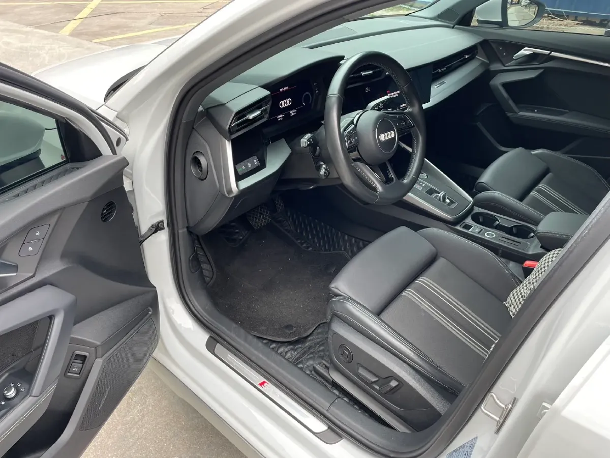2022 Audi A3 1.4T 150HP L4 7DCT,autocango,china used car exporter,china ev exporter,chinese used car exporter,chinese used ev exporter