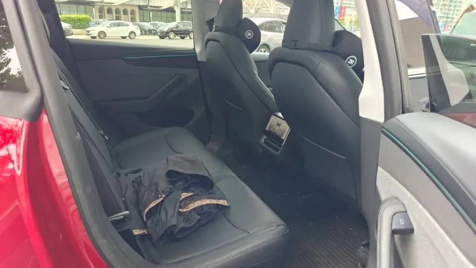 2024 Iveco OuSheng BEV 77.28KWH,autocango,china used car exporter,china ev exporter,chinese used car exporter,chinese used ev exporter