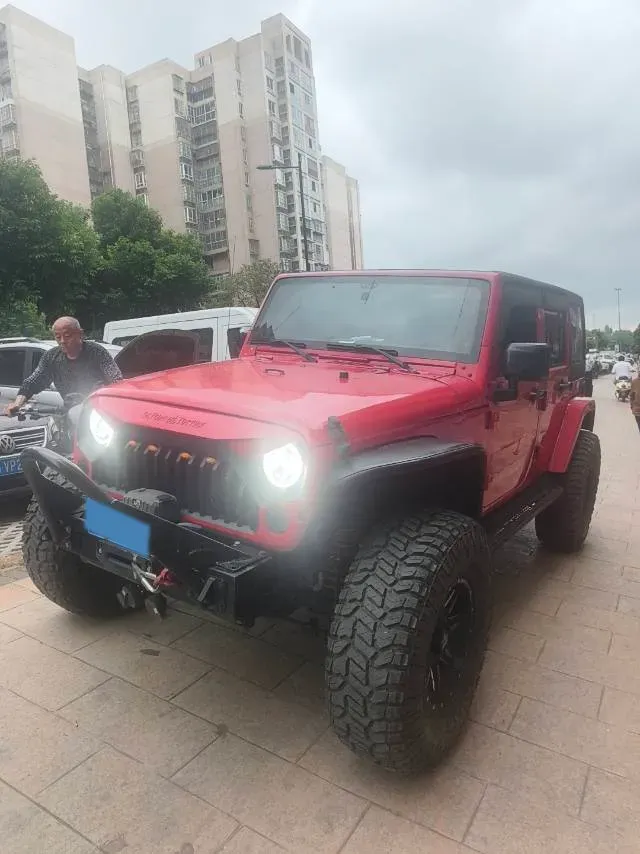 2010 Jeep Wrangler 3.8L 199HP V6 4AT,autocango,china used car exporter,china ev exporter,chinese used car exporter,chinese used ev exporter