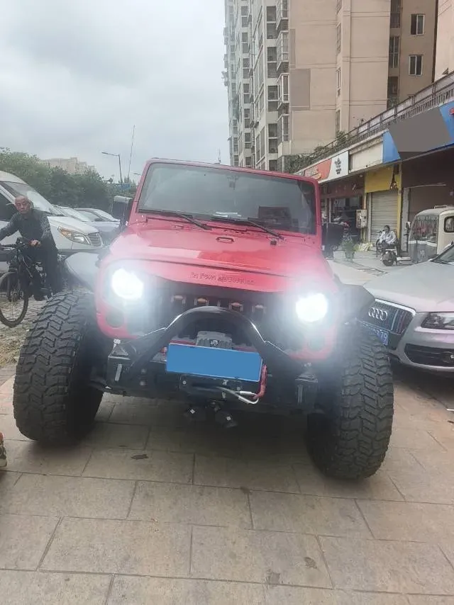 2010 Jeep Wrangler 3.8L 199HP V6 4AT,autocango,china used car exporter,china ev exporter,chinese used car exporter,chinese used ev exporter