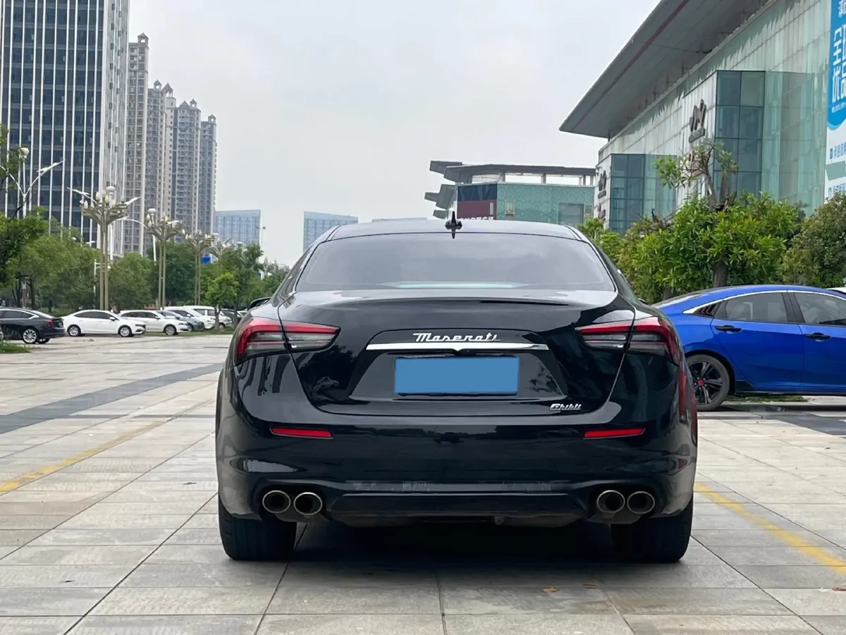 2022 Audi Q7 2.0T 245HP L4 8AT,autocango,china used car exporter,china ev exporter,chinese used car exporter,chinese used ev exporter