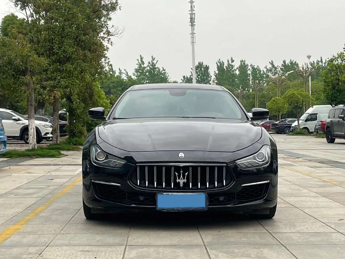 2022 Audi Q7 2.0T 245HP L4 8AT,autocango,china used car exporter,china ev exporter,chinese used car exporter,chinese used ev exporter