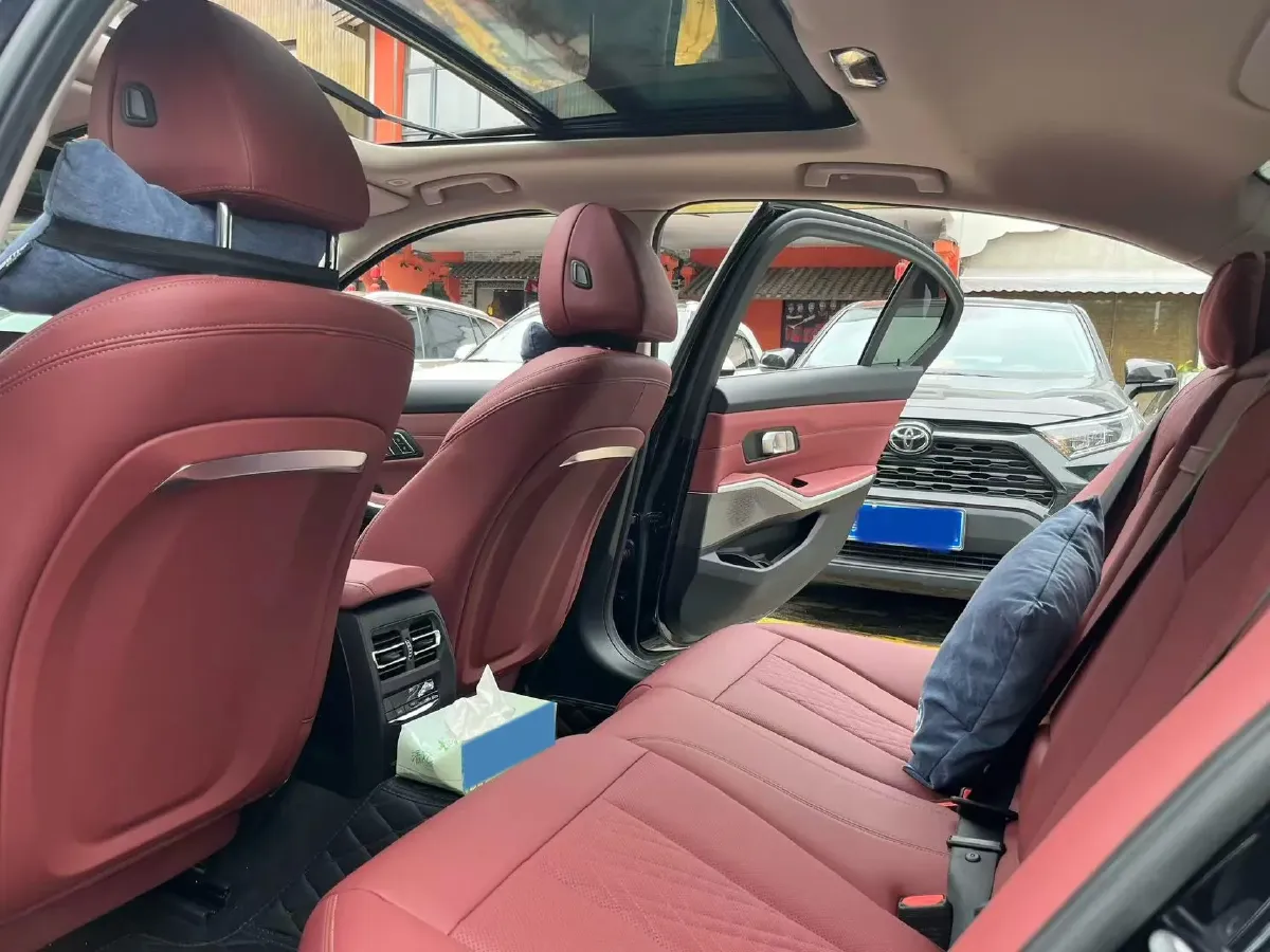 2025 BMW 3 Series 2.0T 184HP L4 8AT,autocango,china used car exporter,china ev exporter,chinese used car exporter,chinese used ev exporter