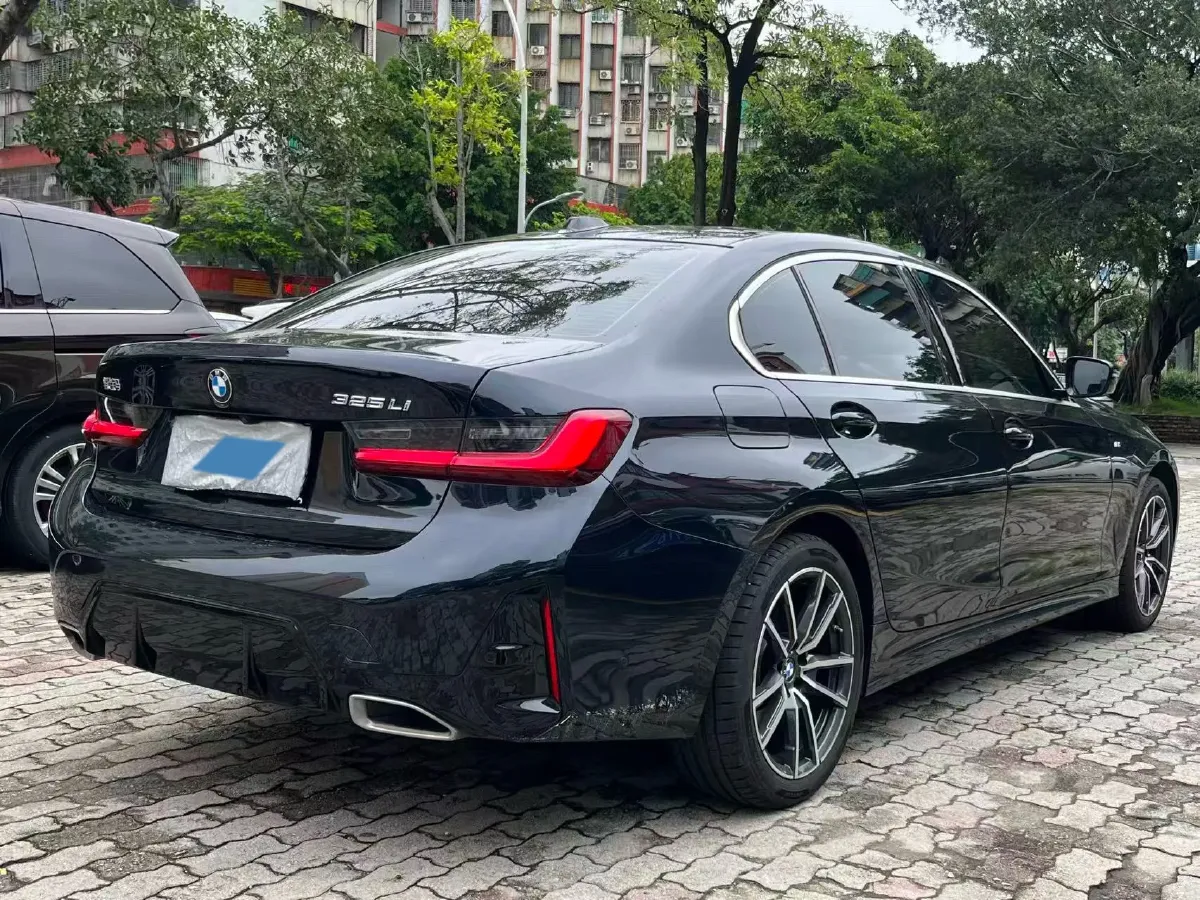 2025 BMW 3 Series 2.0T 184HP L4 8AT,autocango,china used car exporter,china ev exporter,chinese used car exporter,chinese used ev exporter
