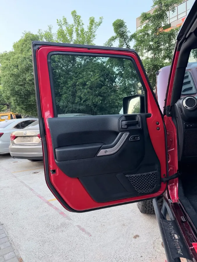 2017 Jeep Wrangler 3.6L 284HP V6 5AT,autocango,china used car exporter,china ev exporter,chinese used car exporter,chinese used ev exporter