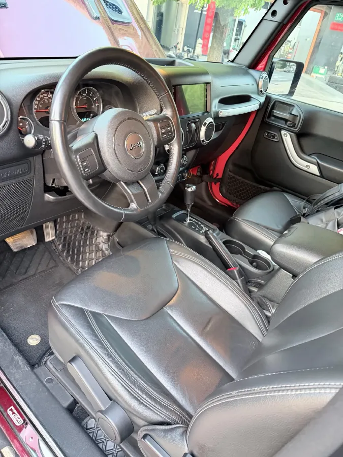 2017 Jeep Wrangler 3.6L 284HP V6 5AT,autocango,china used car exporter,china ev exporter,chinese used car exporter,chinese used ev exporter