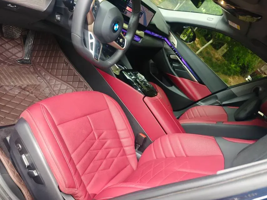 2025 BMW 5 Series 2.0T 190HP L4 8AT,autocango,china used car exporter,china ev exporter,chinese used car exporter,chinese used ev exporter