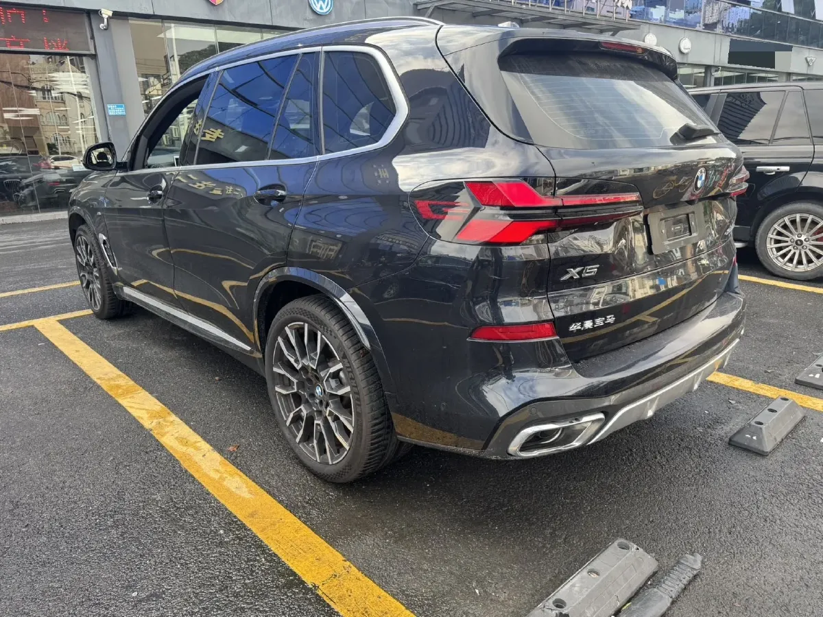 2025 BMW X5 3.0T 381HP L6 8AT,autocango,china used car exporter,china ev exporter,chinese used car exporter,chinese used ev exporter