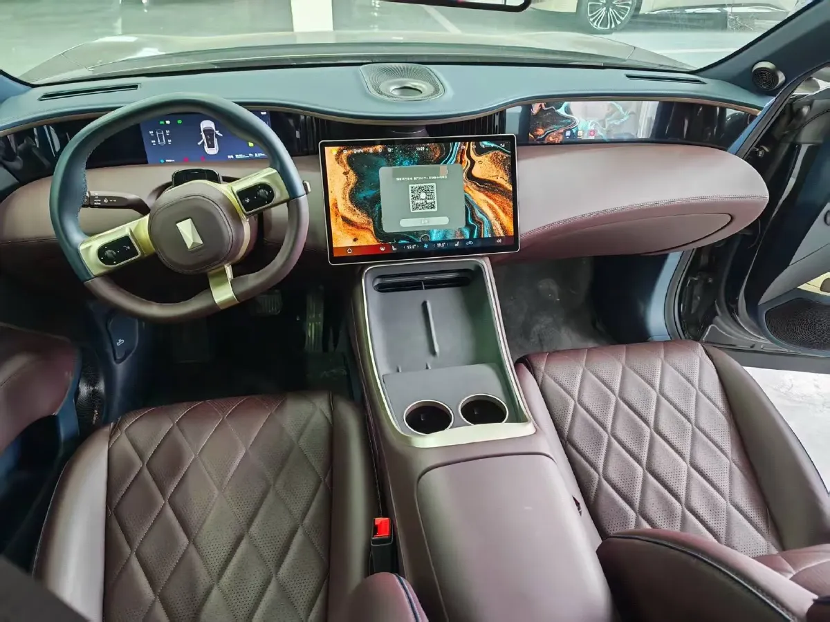 2025 Avatr 11 1.5T 156HP L4 REEV,autocango,china used car exporter,china ev exporter,chinese used car exporter,chinese used ev exporter