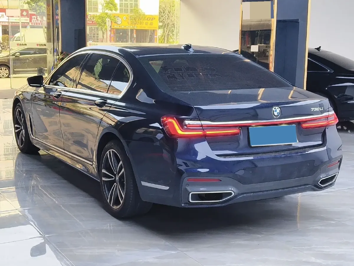 2021 BMW 7 Series 2.0T 265HP L4 8AT,autocango,china used car exporter,china ev exporter,chinese used car exporter,chinese used ev exporter