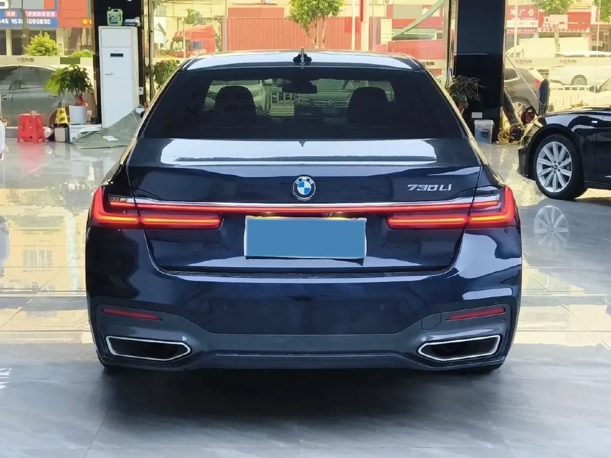 2021 BMW 7 Series 2.0T 265HP L4 8AT,autocango,china used car exporter,china ev exporter,chinese used car exporter,chinese used ev exporter