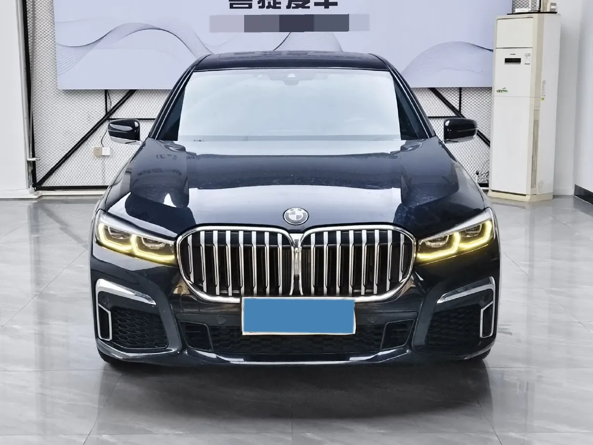 2021 BMW 7 Series 2.0T 265HP L4 8AT,autocango,china used car exporter,china ev exporter,chinese used car exporter,chinese used ev exporter