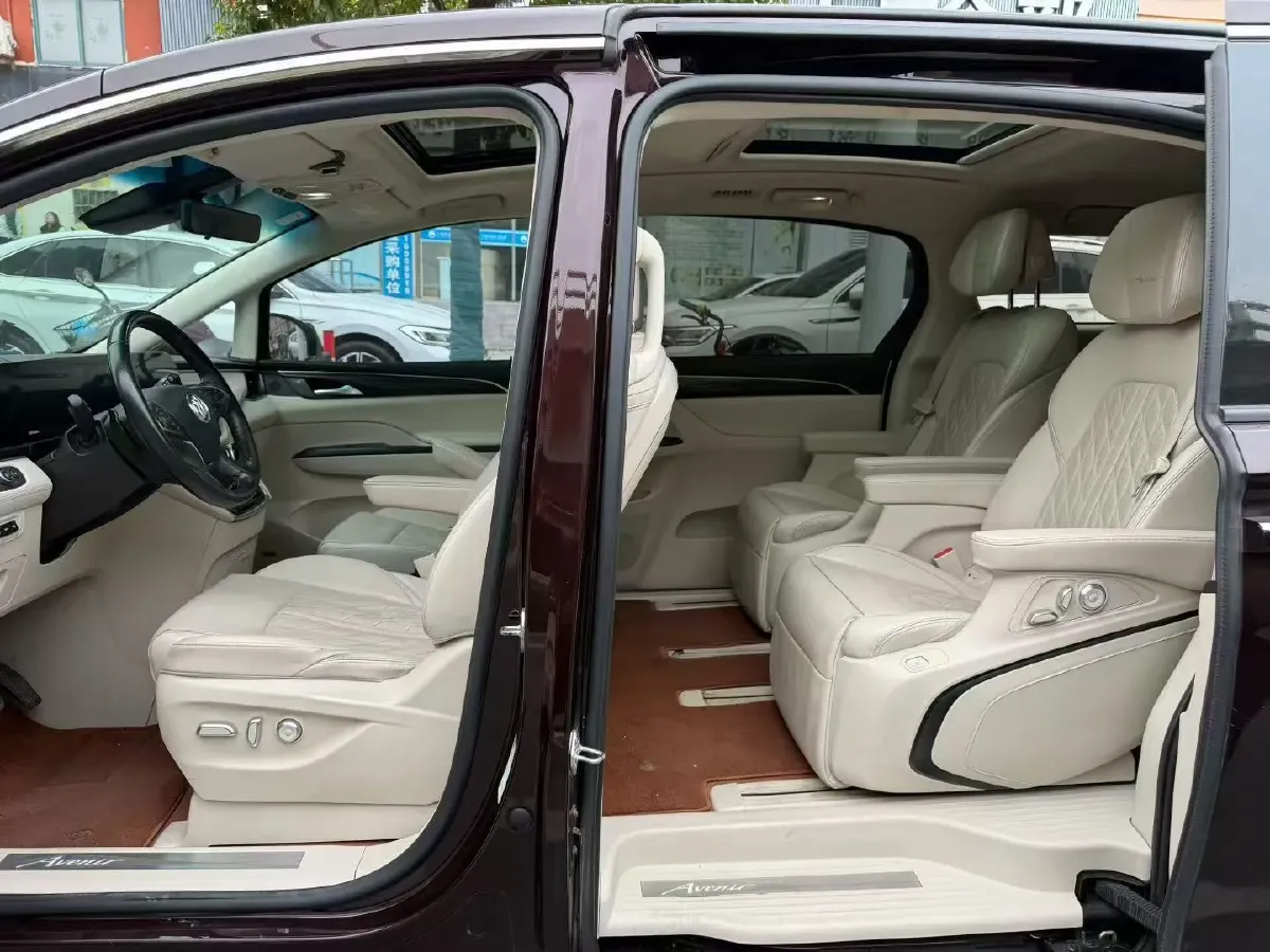 2020 Buick GL8 2.0T 237HP L4 9AT,autocango,china used car exporter,china ev exporter,chinese used car exporter,chinese used ev exporter
