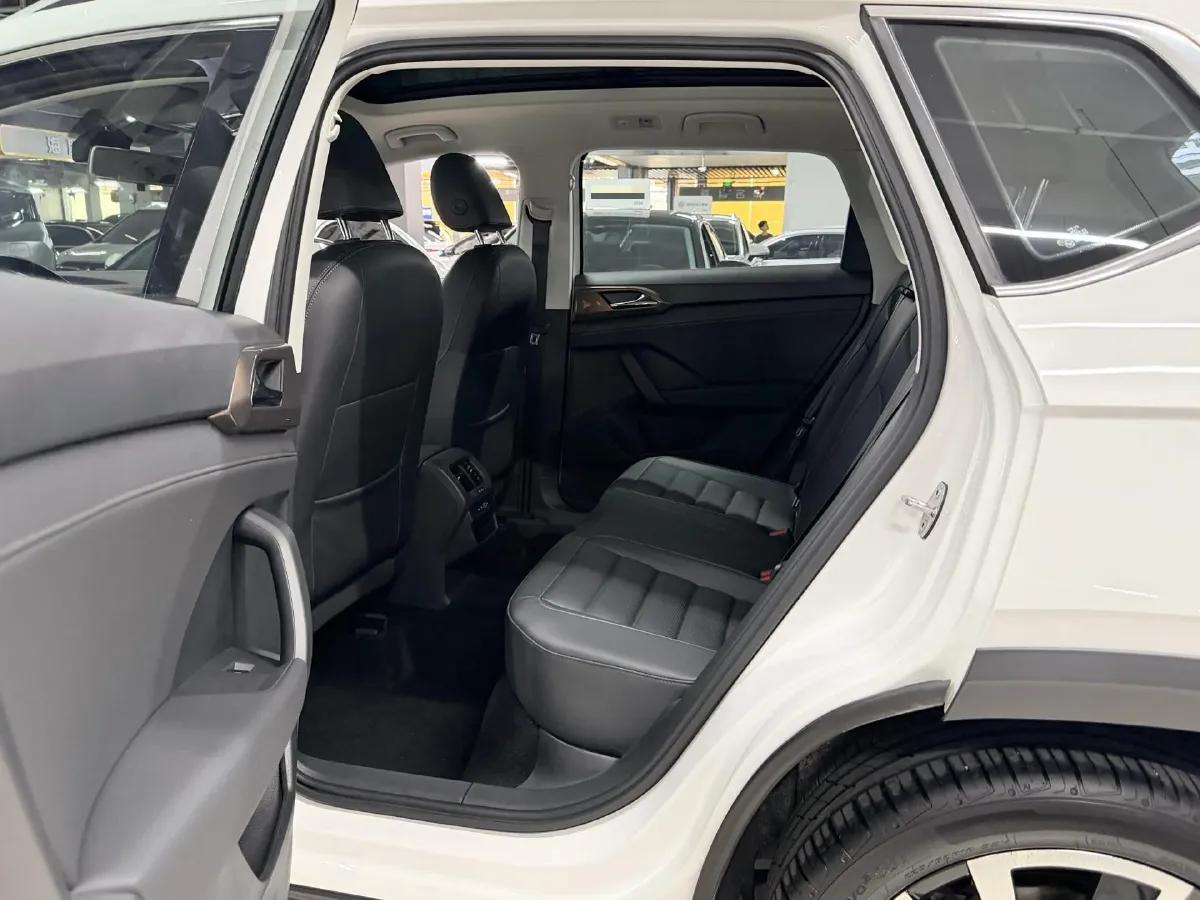 2021 Volkswagen Tharu 1.4T 150HP L4 7DCT,autocango,china used car exporter,china ev exporter,chinese used car exporter,chinese used ev exporter
