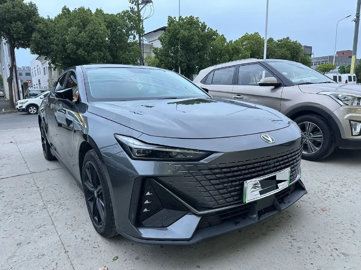 2023 ChangAn UNI-V iDD 1.5T 170HP L4 6TCT PHEV 18.4KWH,autocango,china used car exporter,china ev exporter,chinese used car exporter,chinese used ev exporter