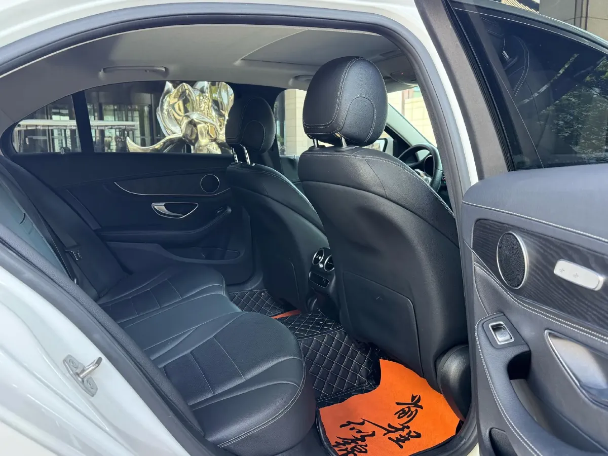 2020 Mercedes-Benz C Class 1.5T 156HP L4 9AT,autocango,china used car exporter,china ev exporter,chinese used car exporter,chinese used ev exporter