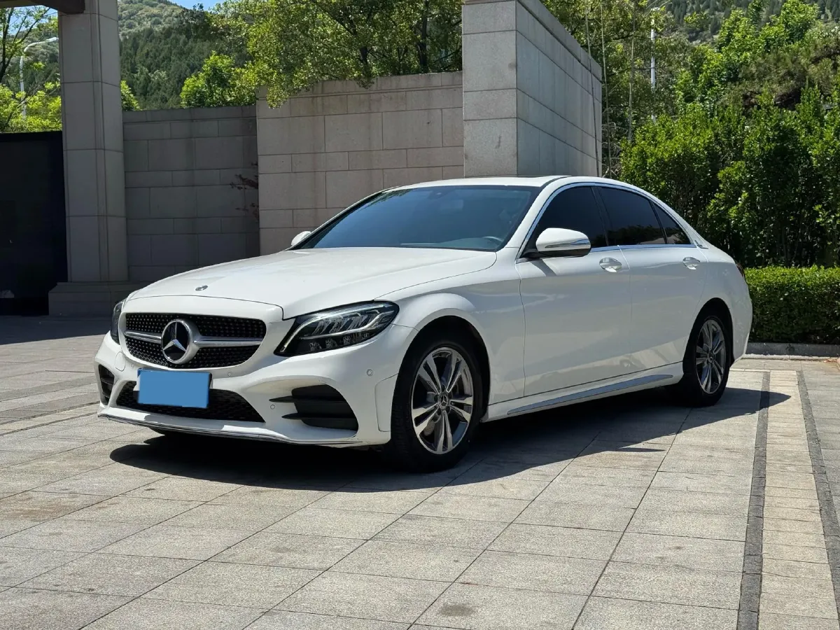 2020 Mercedes-Benz C Class 1.5T 156HP L4 9AT,autocango,china used car exporter,china ev exporter,chinese used car exporter,chinese used ev exporter