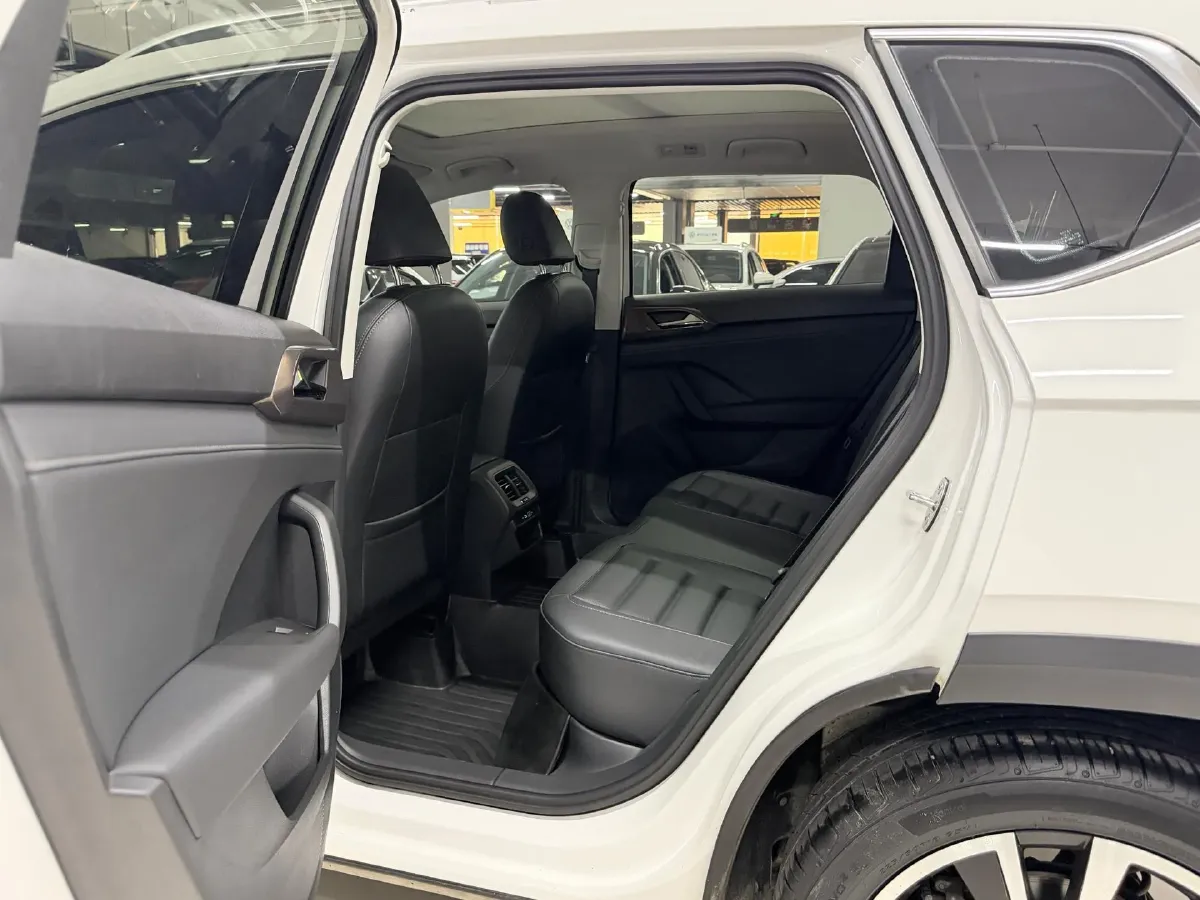 2022 Volkswagen Tharu 1.4T 150HP L4 7DCT,autocango,china used car exporter,china ev exporter,chinese used car exporter,chinese used ev exporter