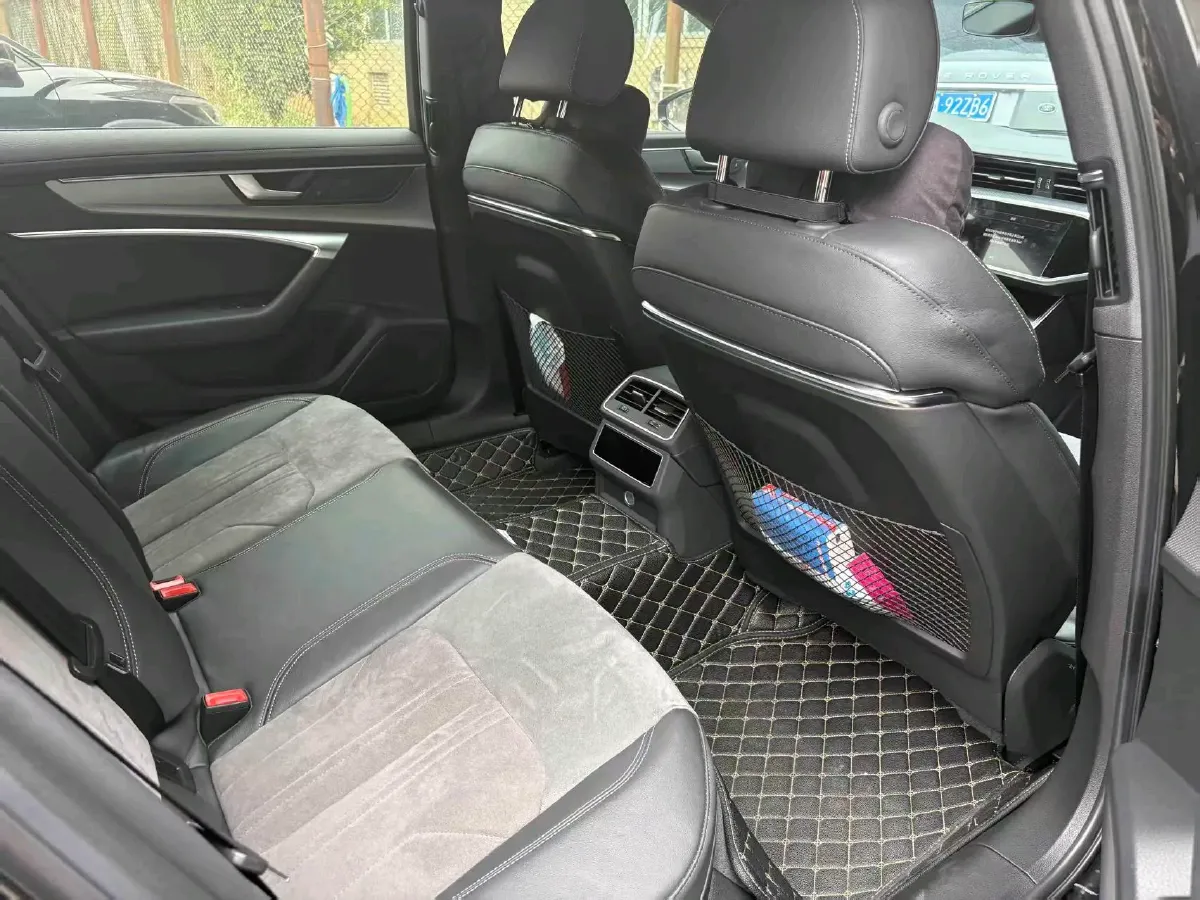 2022 Audi A6L 2.0T 224HP L4 7DCT,autocango,china used car exporter,china ev exporter,chinese used car exporter,chinese used ev exporter