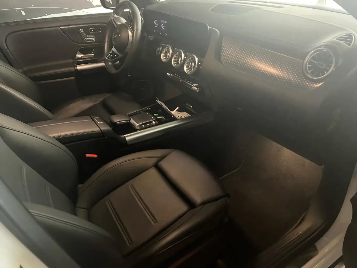 2024 Mercedes-Benz GLA Class 2.0T 190HP L4 8DCT,autocango,china used car exporter,china ev exporter,chinese used car exporter,chinese used ev exporter