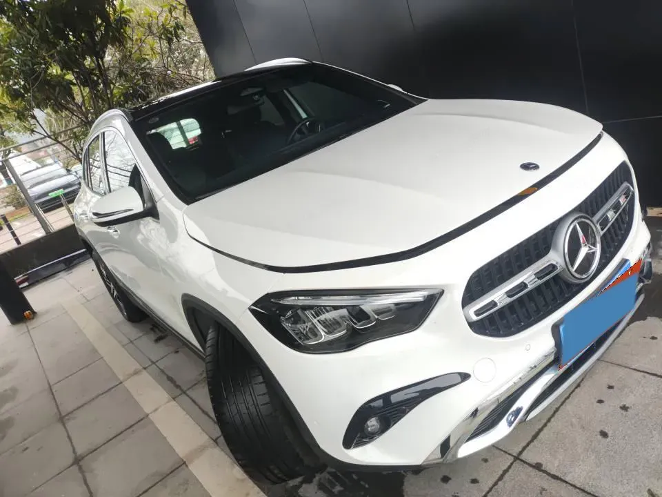 2024 Mercedes-Benz GLA Class 2.0T 190HP L4 8DCT,autocango,china used car exporter,china ev exporter,chinese used car exporter,chinese used ev exporter