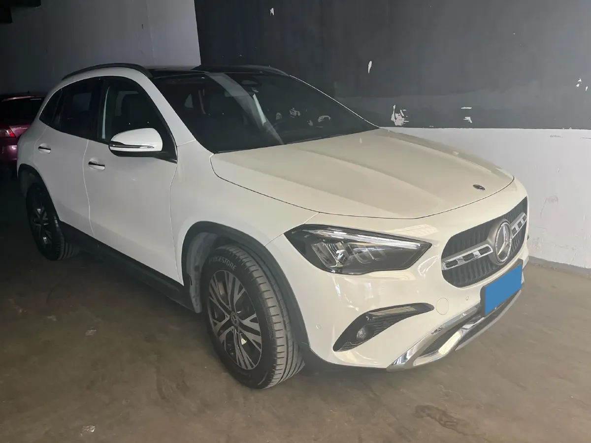 2024 Mercedes-Benz GLA Class 2.0T 190HP L4 8DCT,autocango,china used car exporter,china ev exporter,chinese used car exporter,chinese used ev exporter