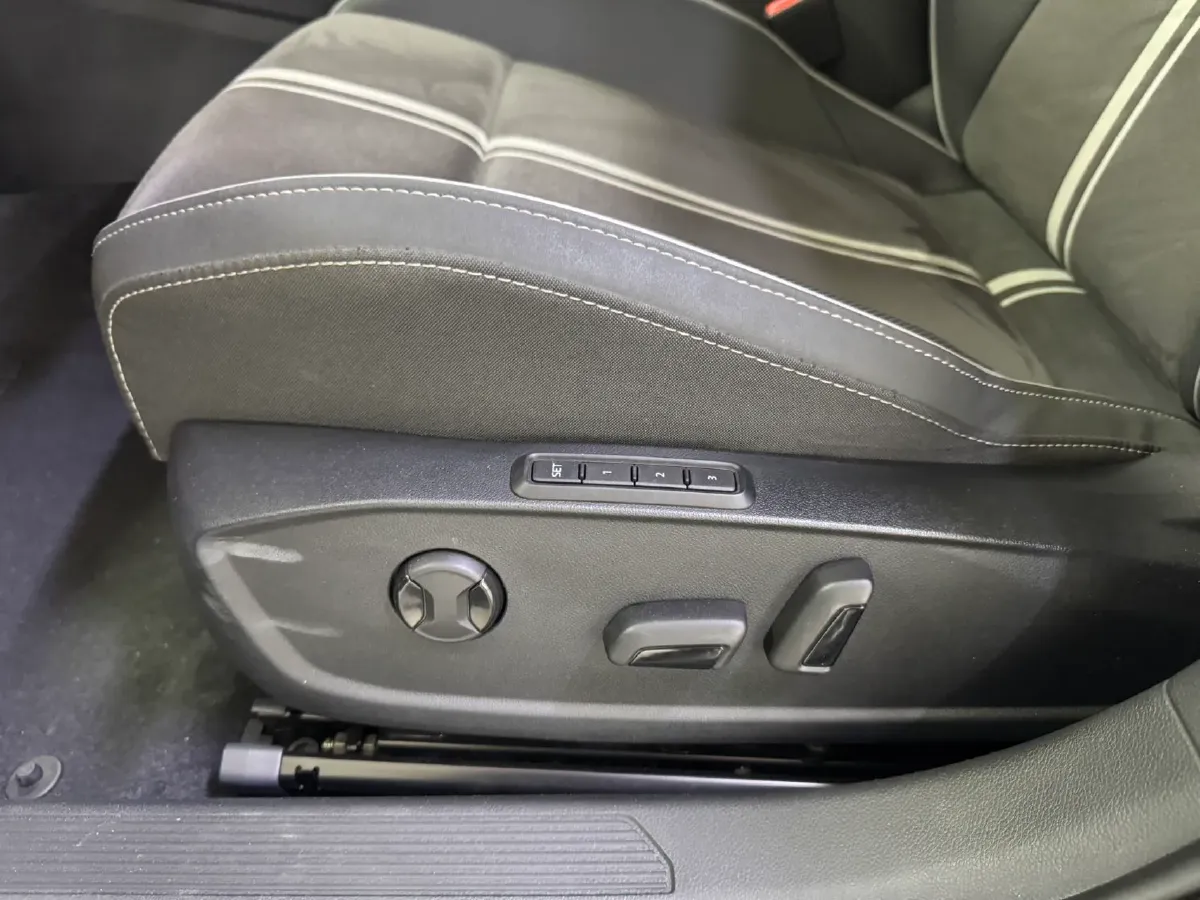 2021 Volkswagen Golf 1.4T 150HP L4 7DCT,autocango,china used car exporter,china ev exporter,chinese used car exporter,chinese used ev exporter