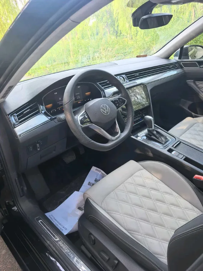2025 Volkswagen Magotan 1.4T 150HP L4 7DCT,autocango,china used car exporter,china ev exporter,chinese used car exporter,chinese used ev exporter