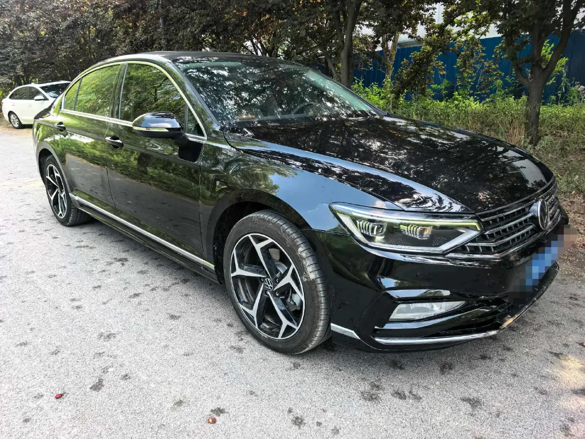 2025 Volkswagen Magotan 1.4T 150HP L4 7DCT,autocango,china used car exporter,china ev exporter,chinese used car exporter,chinese used ev exporter