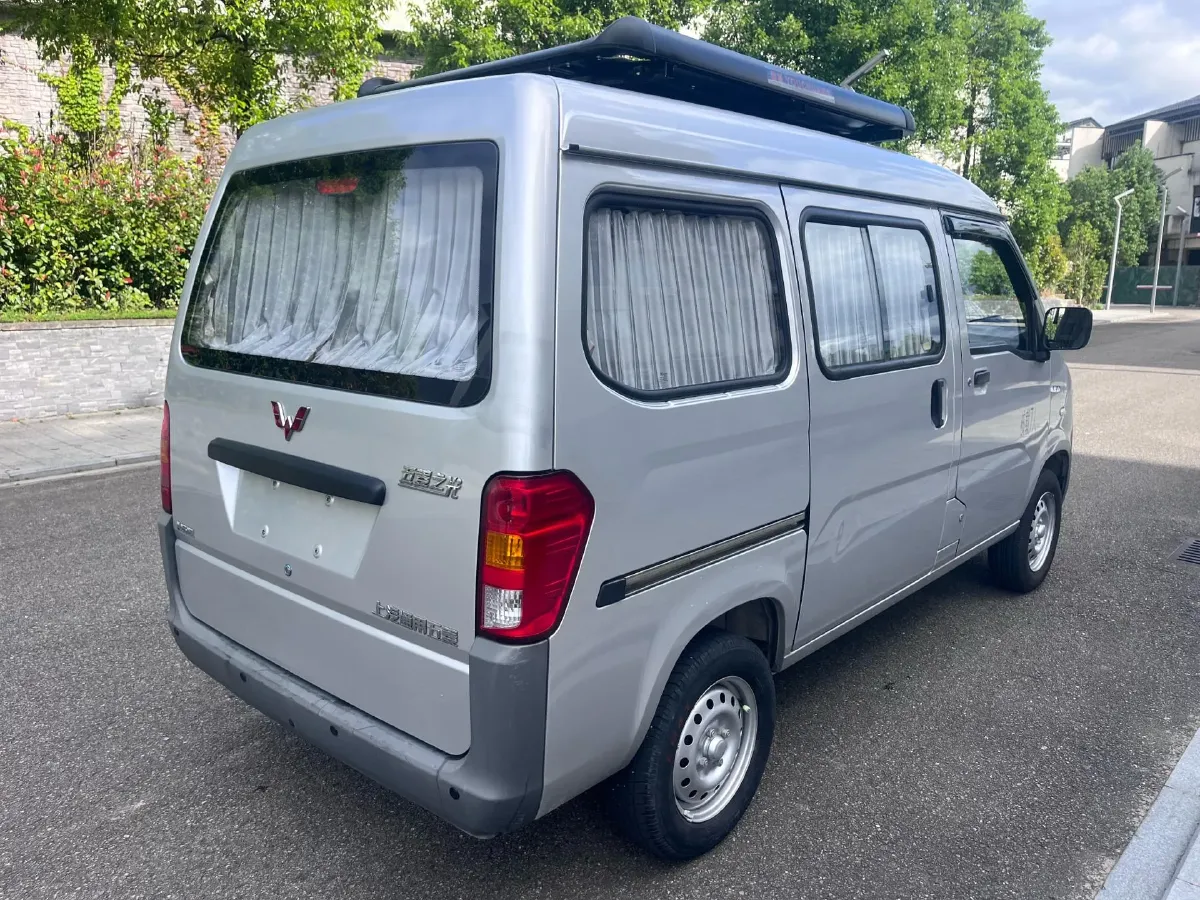 2023 WuLing ZhiGuang 1.5L 102HP L4 5MT,autocango,china used car exporter,china ev exporter,chinese used car exporter,chinese used ev exporter