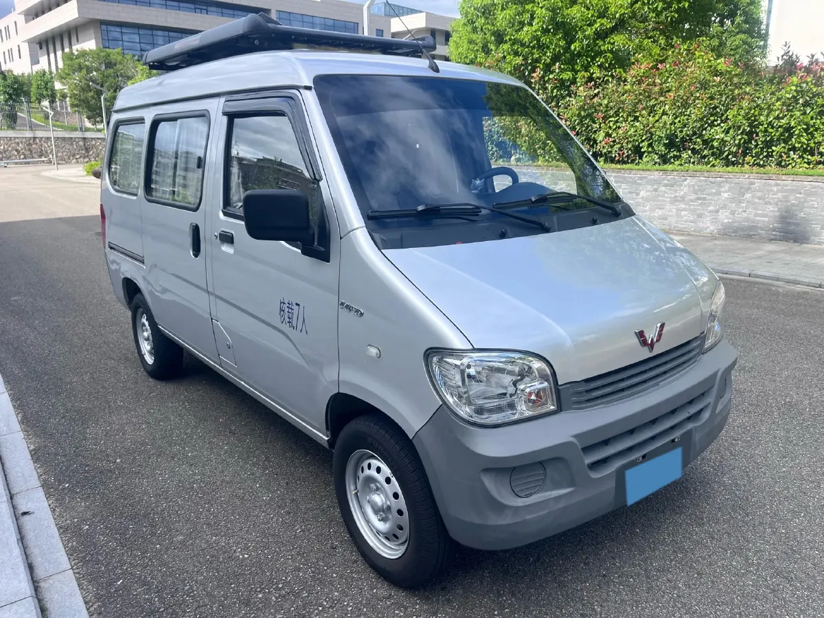 2023 WuLing ZhiGuang 1.5L 102HP L4 5MT,autocango,china used car exporter,china ev exporter,chinese used car exporter,chinese used ev exporter